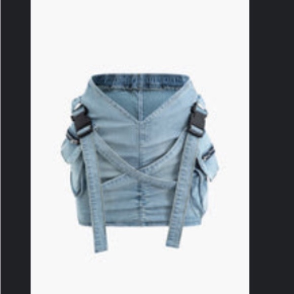 Micas Large V waist buckle flap pocket denim cargo skirt - Picture 2 of 3